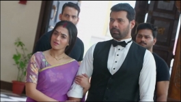 Pyaar Ka Pehla Naam Radha Mohan - 8th October 2023